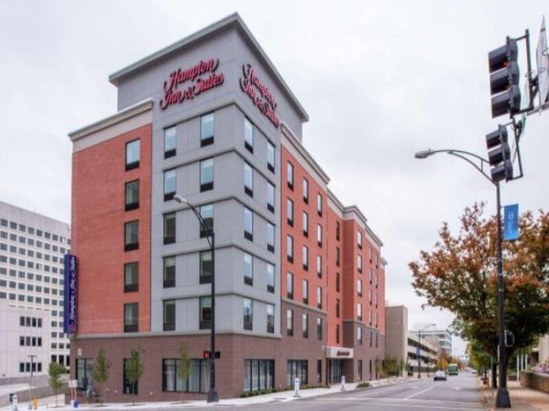 Hampton Inn & Suites Winston-Salem Downtown Exterior photo