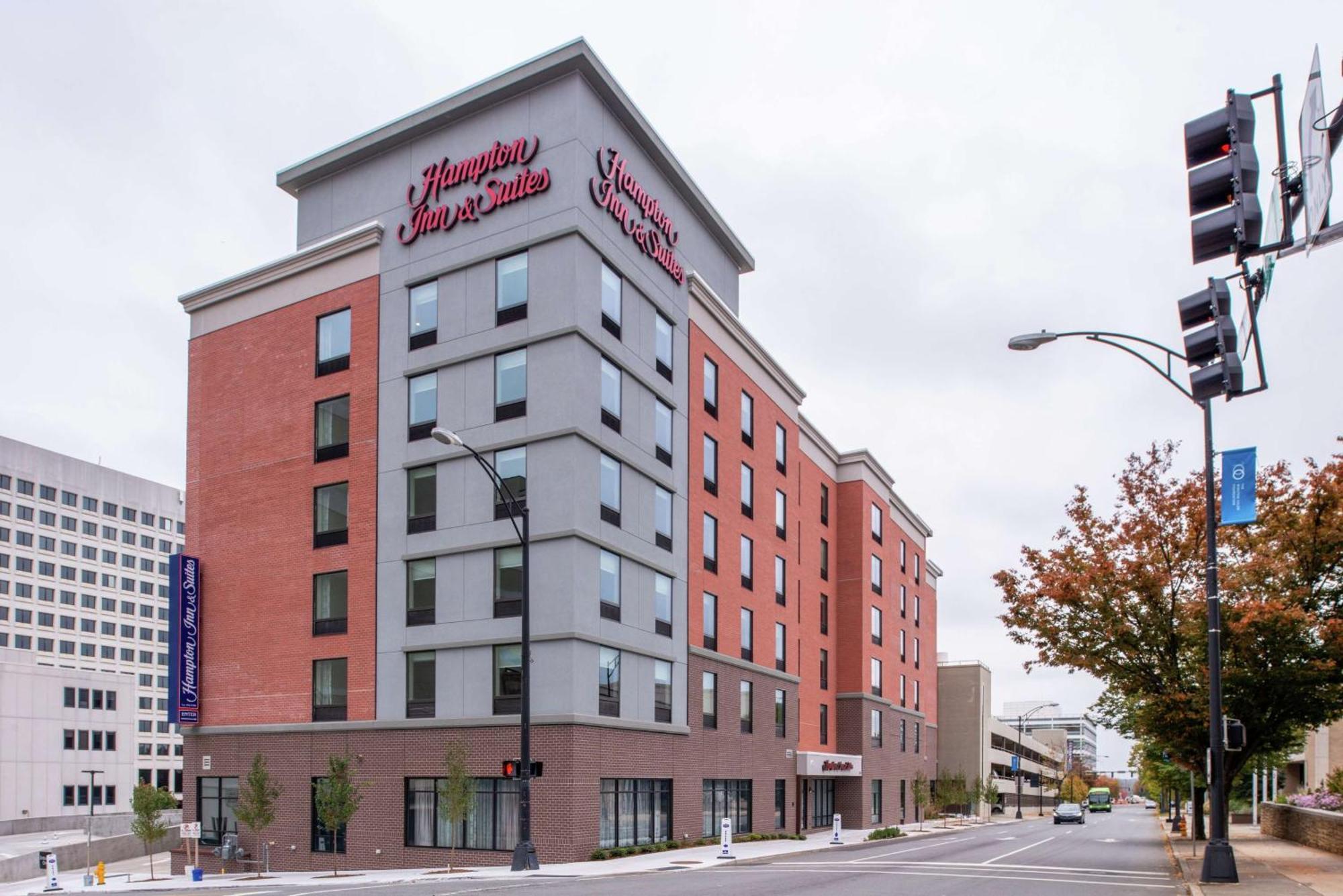 Hampton Inn & Suites Winston-Salem Downtown Exterior photo